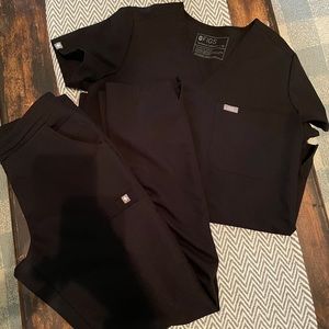 Excellent condition figs.